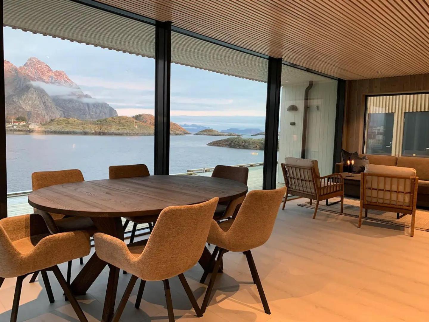 Stor Moderne Leilighet I Henningsvaer, 70 Kvm Εξωτερικό φωτογραφία