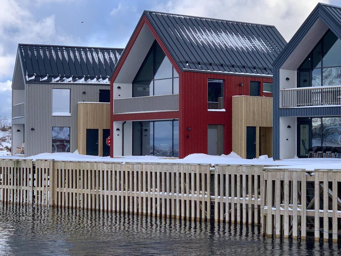Stor Moderne Leilighet I Henningsvaer, 70 Kvm Εξωτερικό φωτογραφία